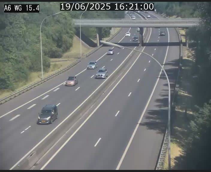 Traffic live webcam Luxembourg Capellen - A6 - BK 15.4 - direction Luxembourg/France/Allemagne