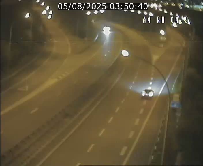 Traffic live webcam Luxembourg Leudelange - A4 - BK 4.9 - direction Luxembourg