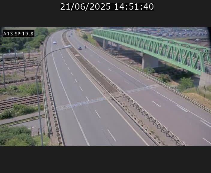 Traffic live webcam Luxembourg Croix de Bettembourg - A13 direction Esch-sur-Alzette - BK 19.8