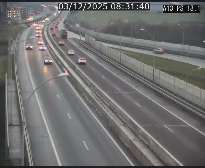 Traffic live webcam Luxembourg Dudelange - A13 direction Croix de Bettembourg - BK 18.1