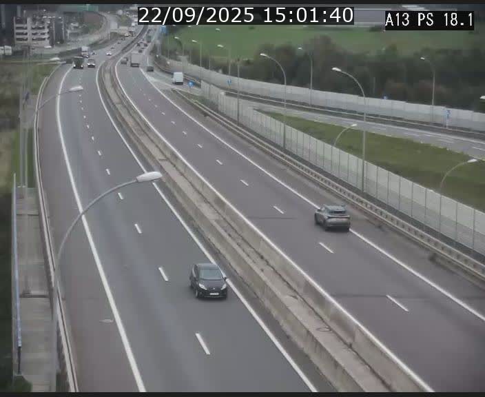 Traffic live webcam Luxembourg Dudelange - A13 direction Croix de Bettembourg - BK 18.1