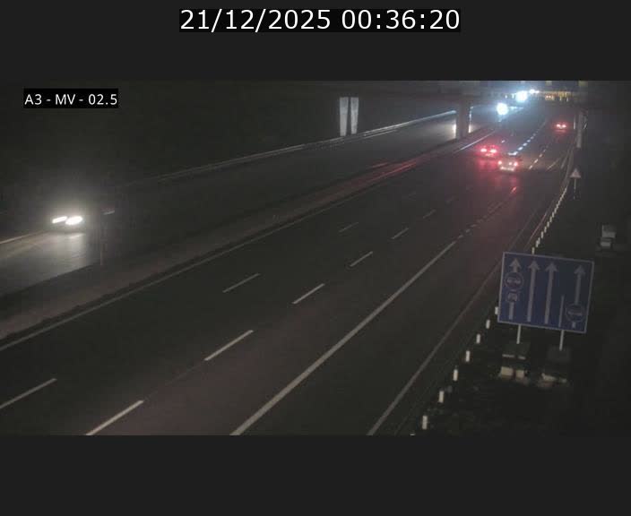 Webcam autoroute A3 au Luxembourg à proximité de la Croix de Gasperich. Vue orientée vers Luxembourg