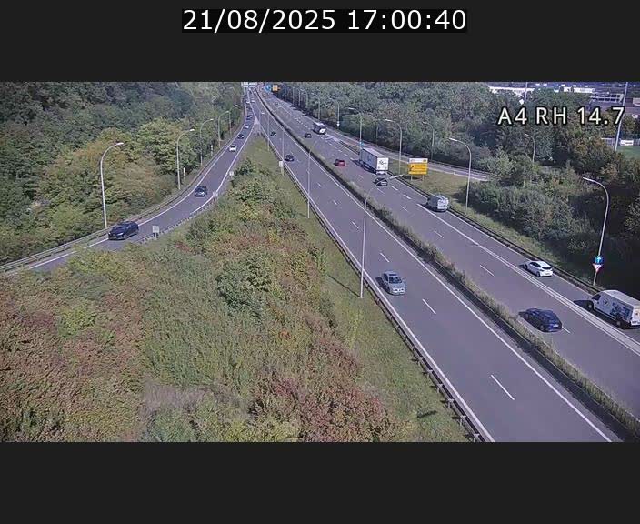 Traffic live webcam Luxembourg Jonction Lankelz - A4 - BK 14.7 - direction Luxembourg