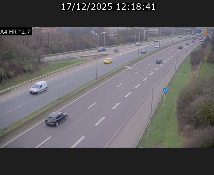 Traffic live webcam Luxembourg Esch sur Alzette - A4 - BK 12.7 - direction Esch-Belval