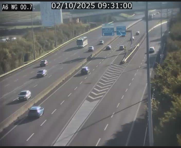 Traffic live webcam Luxembourg Croix de Cessange - A6 - BK 0.7 - direction A3 France
