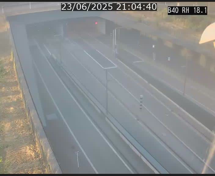 Webcam sur la route de contournement d'Esch-Belval avant le tunnel Central Gate au niveau de la porte de France et du radar fixe