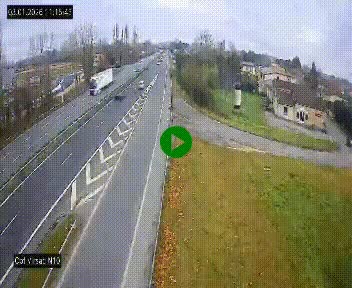 Vue en direct de l'autoroute A10 grâce à un drône situé au-dessus du péage de Virsac