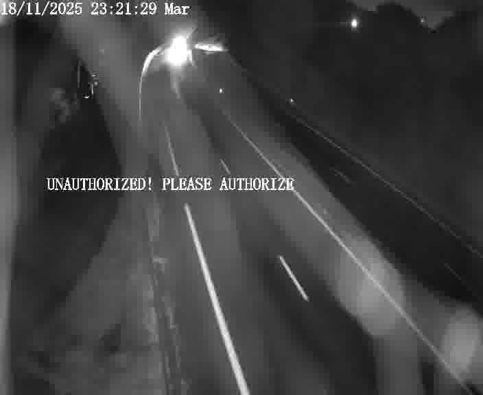 Webcam sur la D910 située dans la Côte des 4 vents. Vue orientée vers le bas, vers Saint-Avold.