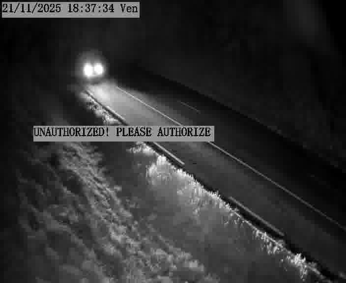 Webcam installée le long de D955 (France) à Amelécourt, pointée vers Metz, utile pour suivre précisément les conditions de trafic.
