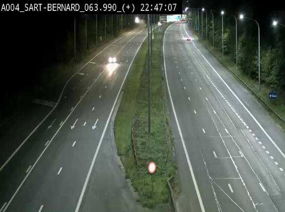 Webcam sur l'E411 à hauteur de la jonction avec la N4 à la sortie de Namur. Vue orientée vers Luxembourg