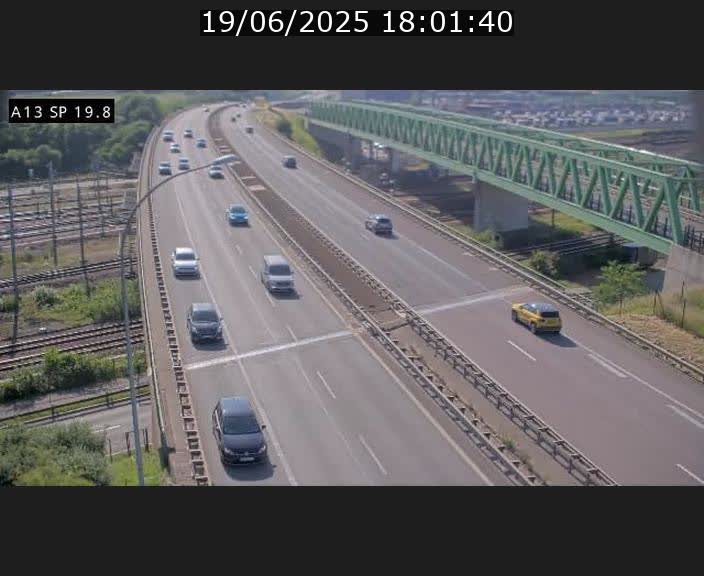 Traffic live webcam Luxembourg Croix de Bettembourg - A13 direction Esch-sur-Alzette - BK 19.8