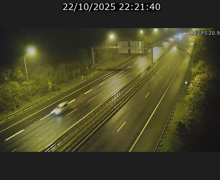 Traffic live webcam Luxembourg Croix de Bettembourg, rond-point d'Hellange - A13 direction Allemagne - BK 20.9