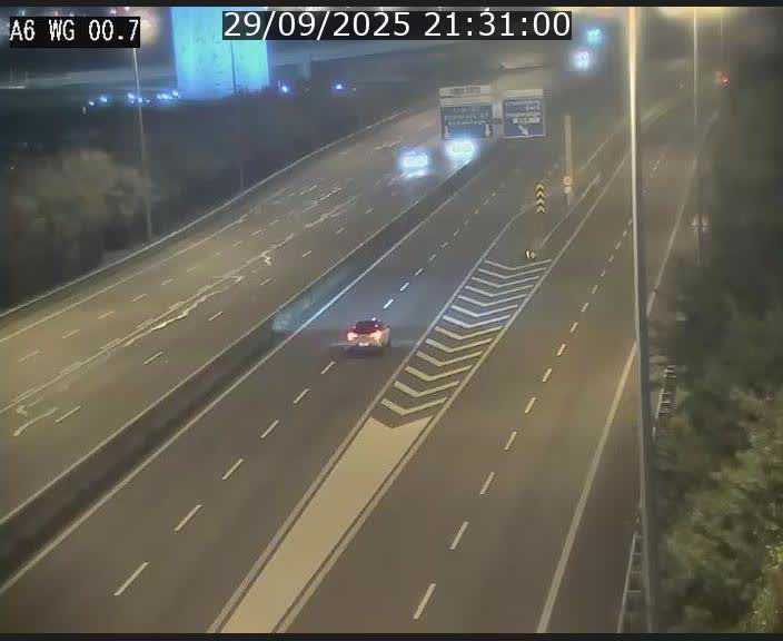 Traffic live webcam Luxembourg Croix de Cessange - A6 - BK 0.7 - direction A3 France