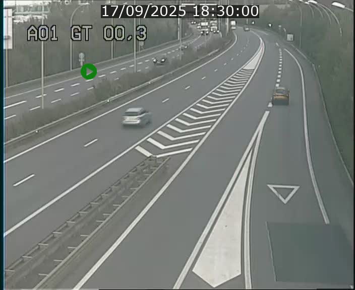 Traffic live webcam Luxembourg Croix de Gasperich - A1 direction Kirchberg - BK 0.3