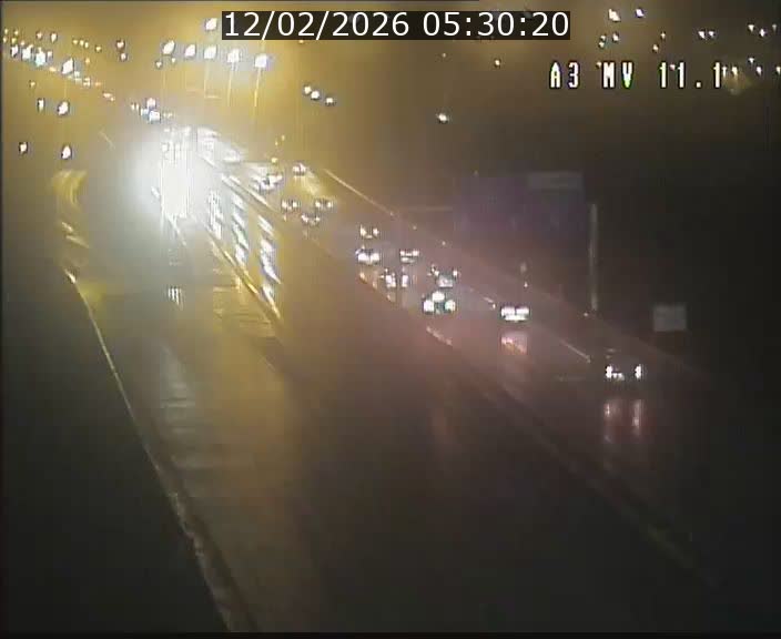 Traffic live webcam Luxembourg Croix de Bettembourg A3 - BK 11.1 - direction Luxembourg-ville
