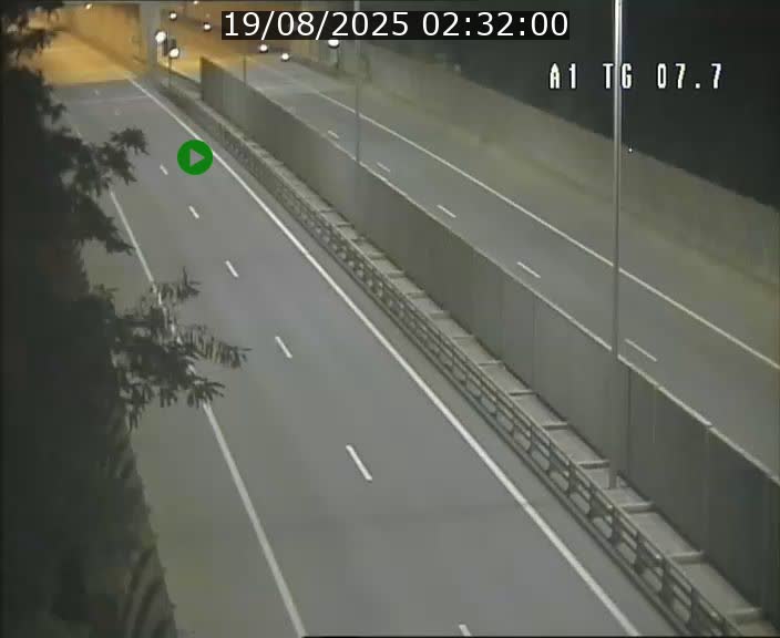 Traffic live webcam Luxembourg Kirchberg - A1 direction Luxembourg-ville - BK 7.7