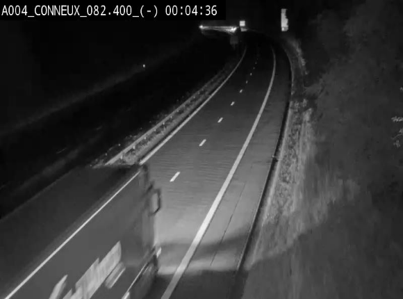 Webcam sur l'E411 avant les sorties 20 menant à Ciney, Dinant et Achêne. Vue orientée vers Namur