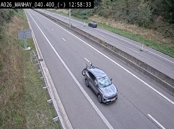 Webcam autoroute A26/E25 à hauteur de Manhay, après la jonction avec la N651 en direction de Liège - BK 40.4