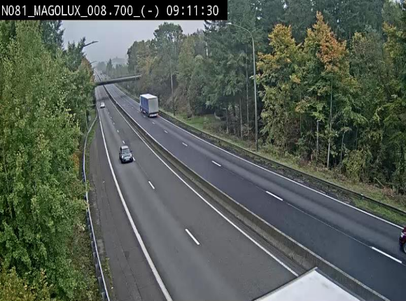 Webcam sur la N81 (E411) à hauteur de la jonction avec la N883. Vue orientée vers Arlon