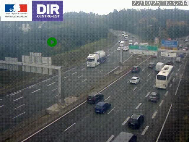 Caméra de circulation routière sur le boulevard périphérique Laurent Bonnevay de Lyon (D383) à hauteur de Bron, avant la jonction avec l'A43. Vue orientée vers l'échangeur
