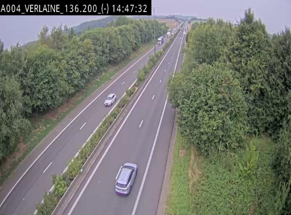 Webcam sur l'E411 à hauteur du pont surplombant la N40, à proximité de la sortie 26 Verlaine - Libramont-Chevigny. Vue orientée vers Namur