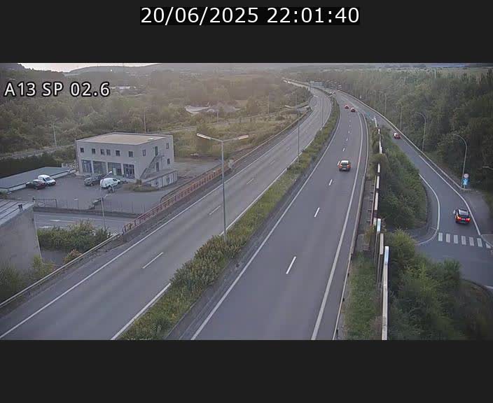Traffic live webcam Luxembourg Sanem - A13 direction Pétange - BK 2.6