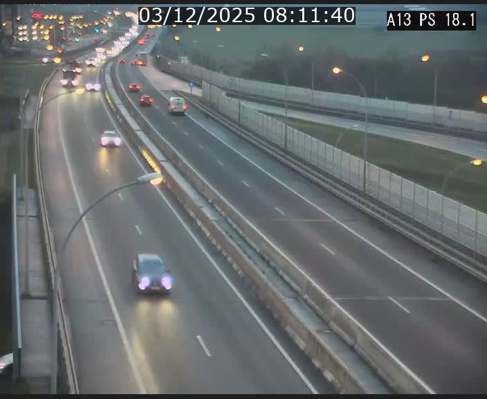 Traffic live webcam Luxembourg Dudelange - A13 direction Croix de Bettembourg - BK 18.1