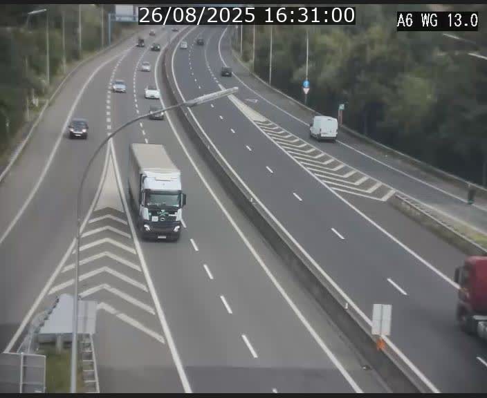 Traffic live webcam Luxembourg Mamer - A6 - BK 13 - direction Luxembourg/France/Allemagne