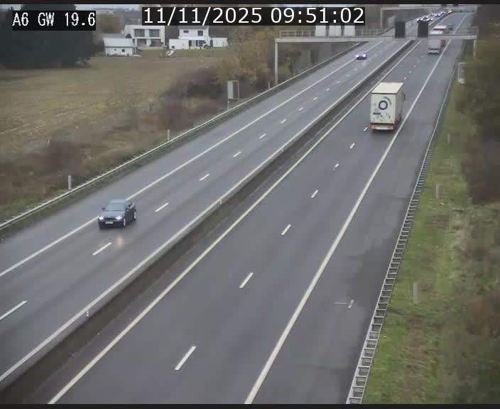 Traffic live webcam Luxembourg - Steinfort - A6 - BK 19.6 - direction Belgique