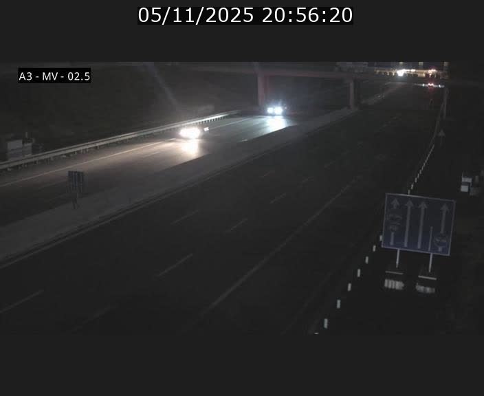 Webcam autoroute A3 au Luxembourg à proximité de la Croix de Gasperich. Vue orientée vers Luxembourg