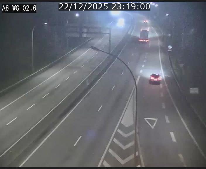 Traffic live webcam Luxembourg Croix de Cessange - A6 - BK 2.6 - direction France/Allemagne