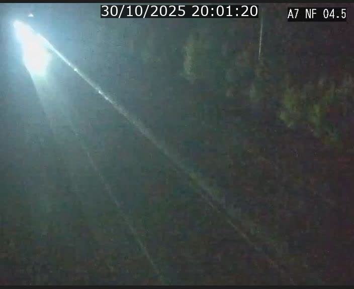 Caméra autoroute Luxembourg A7 - Passage à gibier Rëngelbour - direction Tunnel Grouft