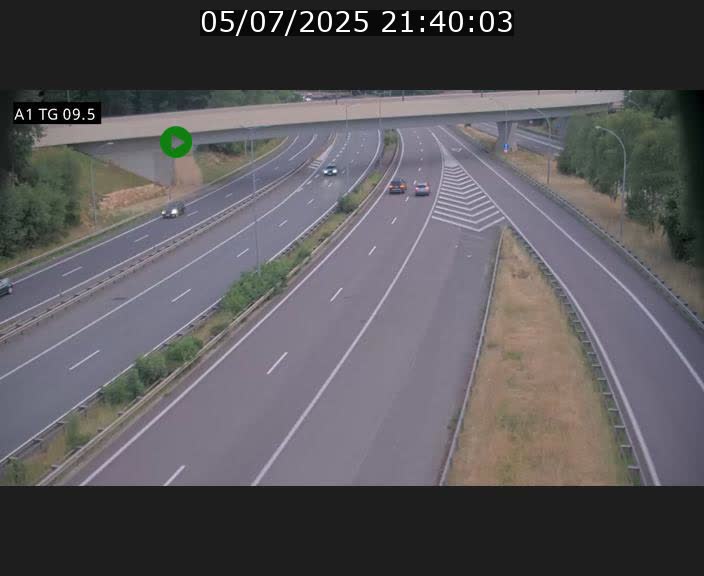 Traffic live webcam Luxembourg Jonction Grünewald - A1 direction Luxembourg-ville - BK 9.5