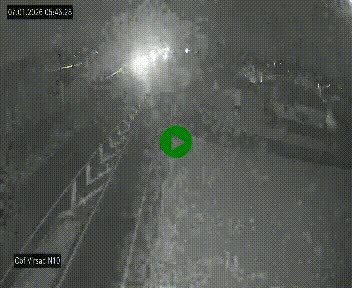 Vue en direct de l'autoroute A10 grâce à un drône situé au-dessus du péage de Virsac