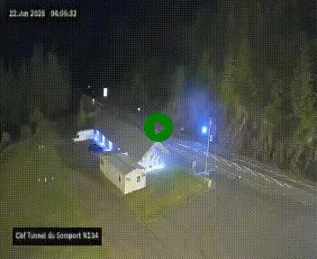 Webcam à l'entrée du tunnel du Somport, côté français, sur la N134, dans les Pyrénées, en direction de l'Espagne, à 1116 mètres d'altitude
