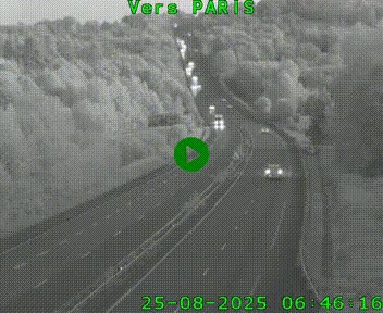 Caméra routière sur l'autoroute A20 à Bessines-sur-Gartempe. Vue orientée vers Paris