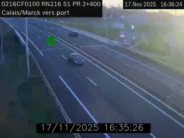 Webcam à Calais sur A216 (N216) en direction du port (harbour) de Calais.