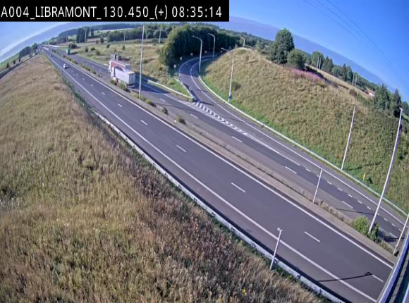Webcam à Libramont sur l'E411 à la jonction avec la N89 menant vers Bouillon et la France. Vue orientée vers Arlon