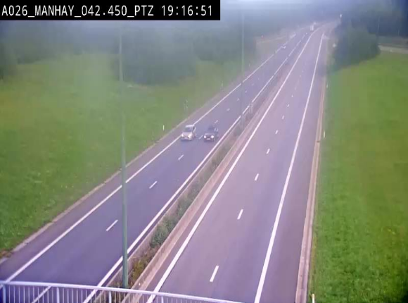 Webcam autoroute A26/E25 à hauteur de Manhay, à la jonction avec la N651 en direction de Liège - BK 42.4