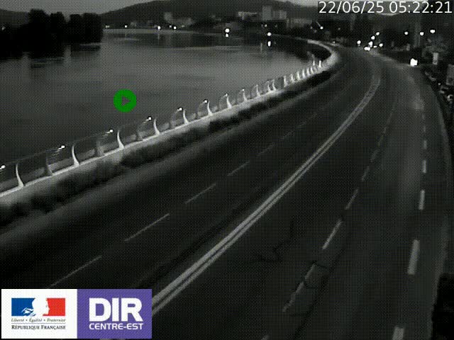 Webcam sur le quai Parjot à Vienne, aux Portes de Lyon, sur la Nationale 7, à la jonction avec le boulevard du Rhône-nord (D1407), caméra orientée vers Lyon