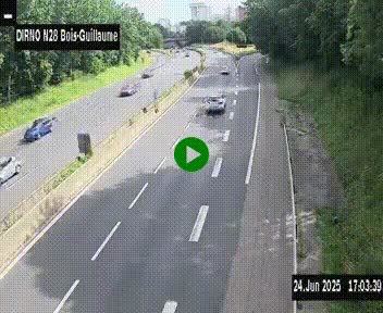 Webcam routière à hauteur de Bois-Guillaume en périphérie de Rouen. Vue orientée vers Rouen