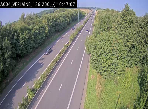 Webcam sur l'E411 à hauteur du pont surplombant la N40, à proximité de la sortie 26 Verlaine - Libramont-Chevigny. Vue orientée vers Namur