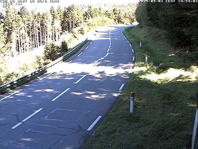 Webcam à 406 mètres d'altitude au niveau du col du haut du bois sur la RD32