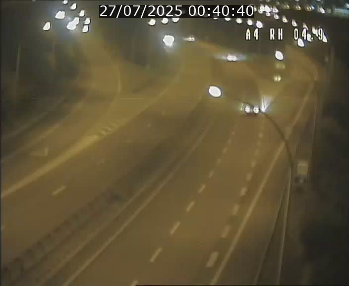 Traffic live webcam Luxembourg Leudelange - A4 - BK 4.9 - direction Luxembourg