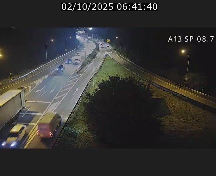 Traffic live webcam Luxembourg Jonction Lankelz - A13 direction Pétange - BK 8.7 