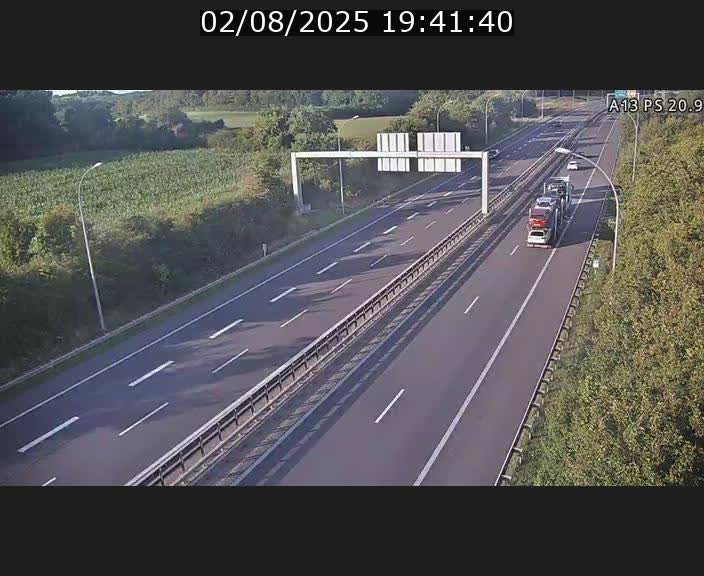 Traffic live webcam Luxembourg Croix de Bettembourg, rond-point d'Hellange - A13 direction Allemagne - BK 20.9