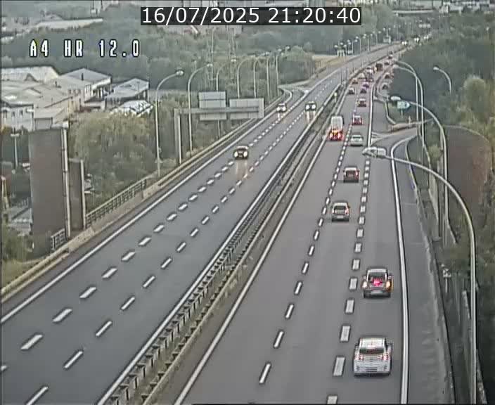 Traffic live webcam Luxembourg Jonction Foetz - A4 - BK 12.0 - direction Esch sur Alzette