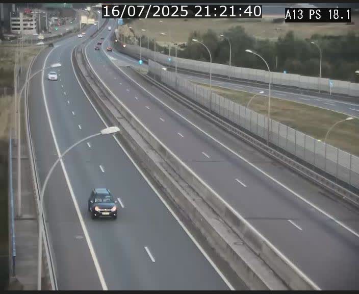 Traffic live webcam Luxembourg Dudelange - A13 direction Croix de Bettembourg - BK 18.1