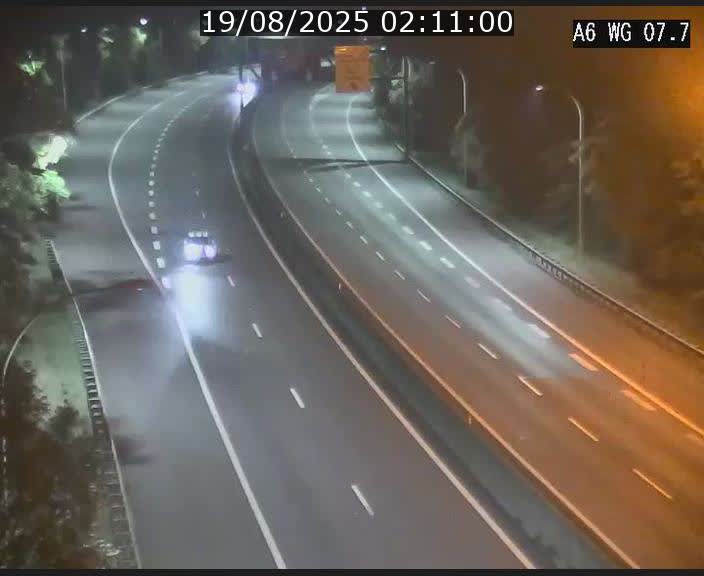 Traffic live webcam Luxembourg - Bridel - A6 - BK 7.7 - direction Belgique