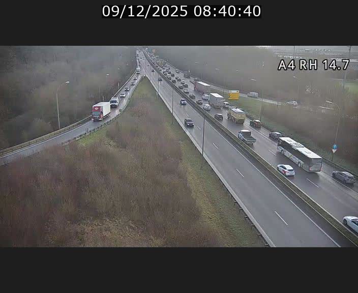 Traffic live webcam Luxembourg Jonction Lankelz - A4 - BK 14.7 - direction Luxembourg